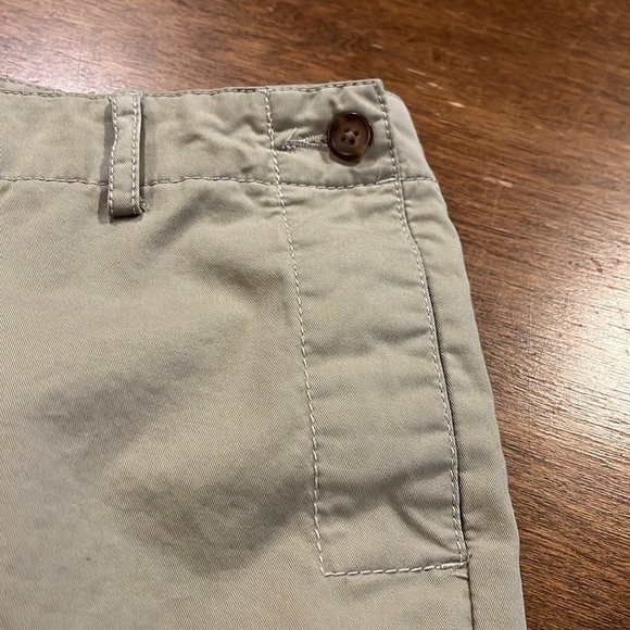 Eddie Bauer Khaki Shorts - Picture 2 of 4